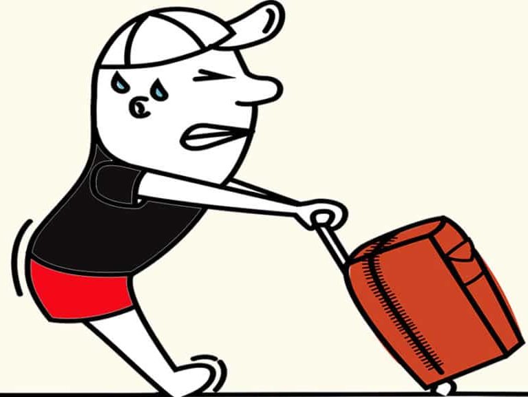 איך להרים מזוודה בלי לפגוע בגב